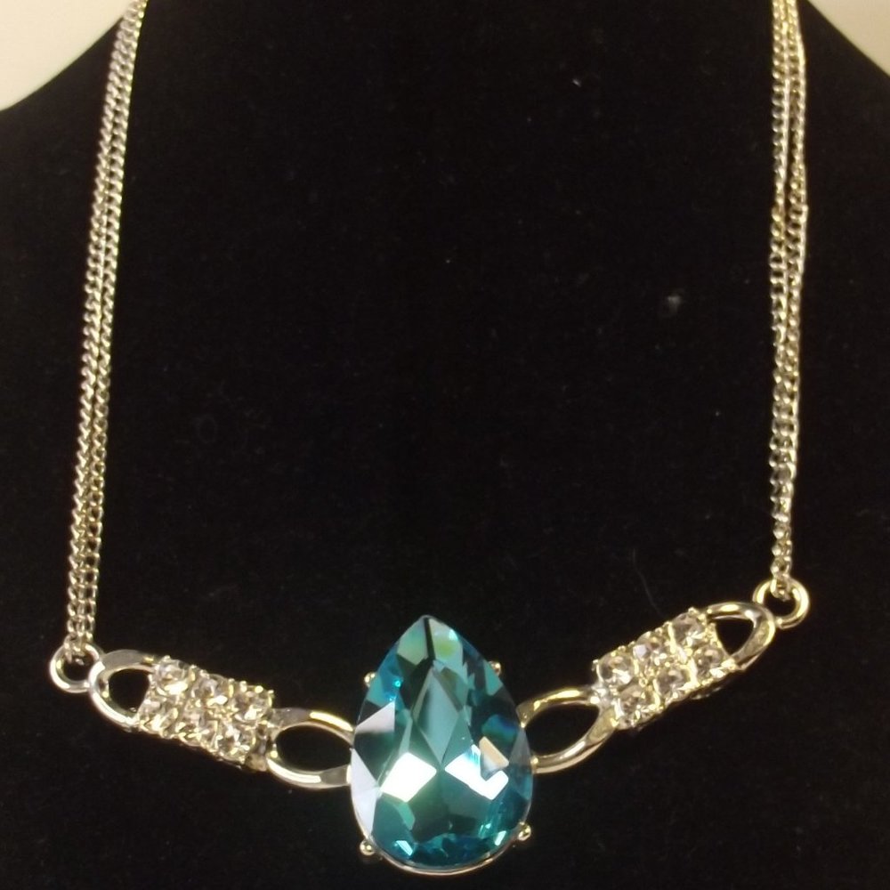 Large Faceted Teardrop Blue Crystal & Rhinestone Necklace Silver Tone
